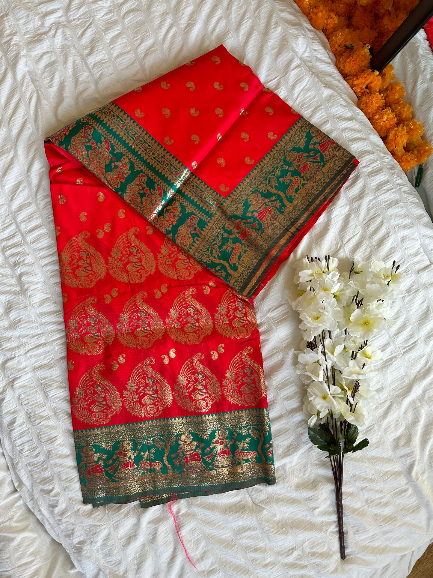 Red Banarasi Saree Green Pallu & Border