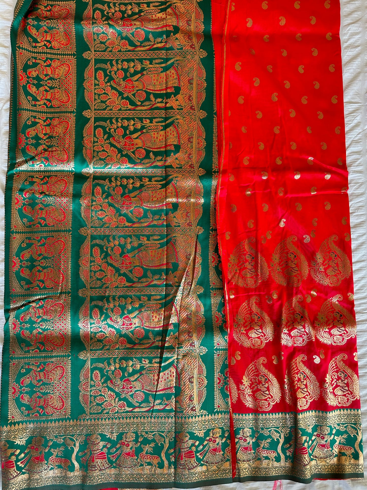 Red Banarasi Saree Green Pallu & Border