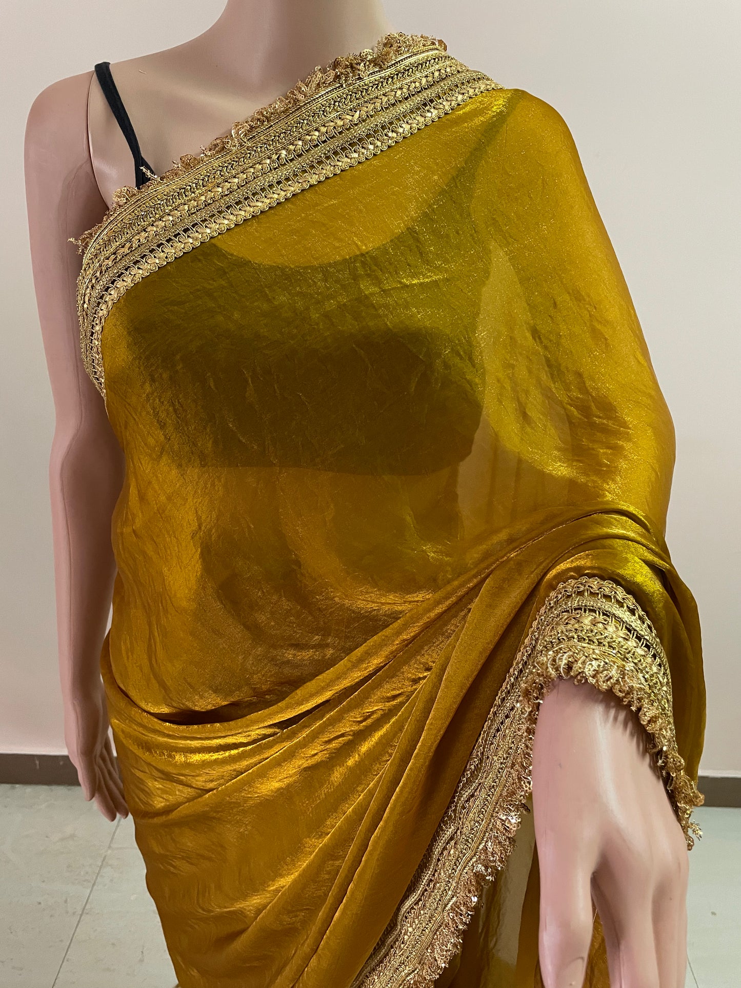 Golden Maharani Royal Tissue Saree