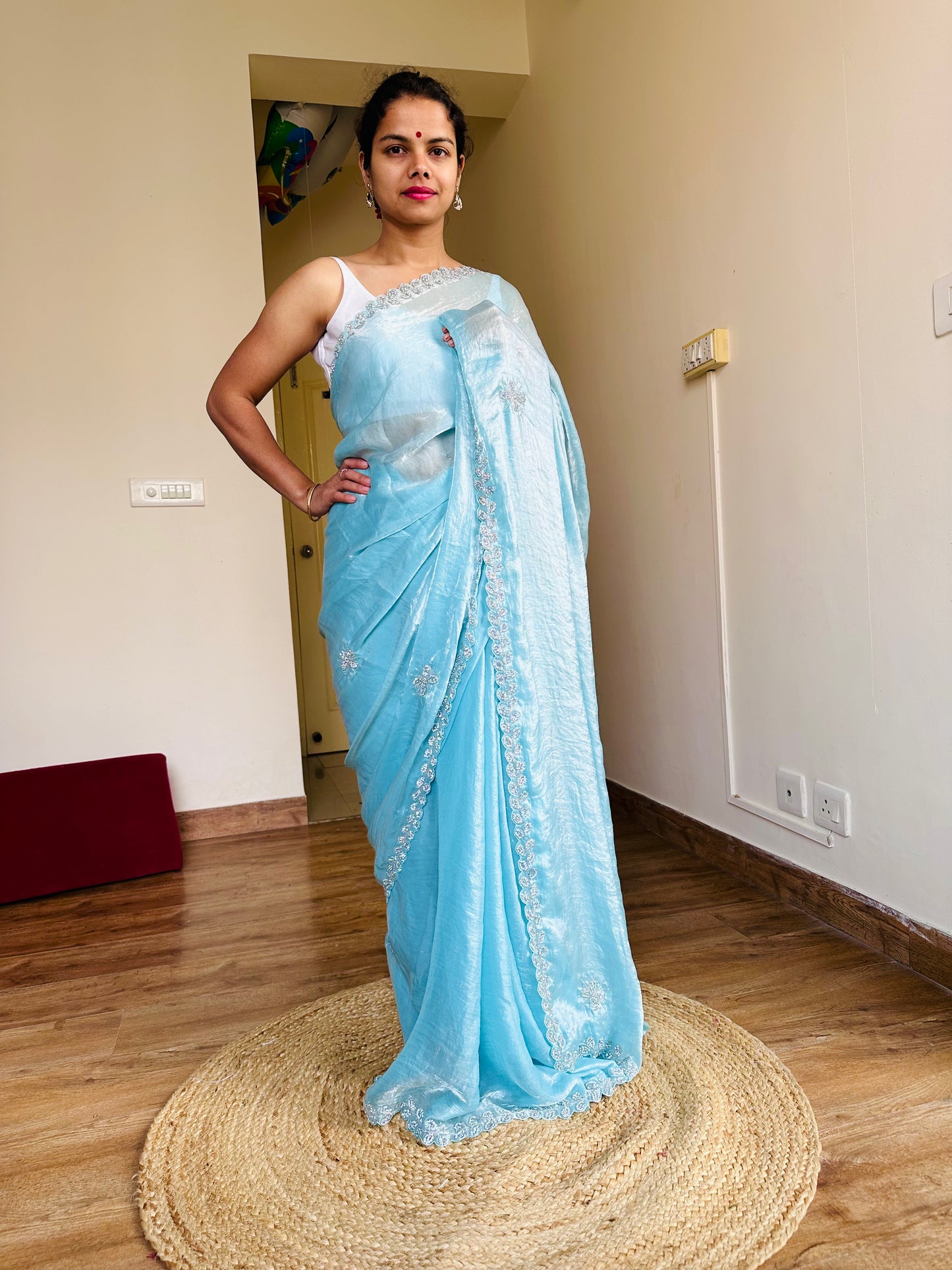 Diva Hand Work Tissue Saree