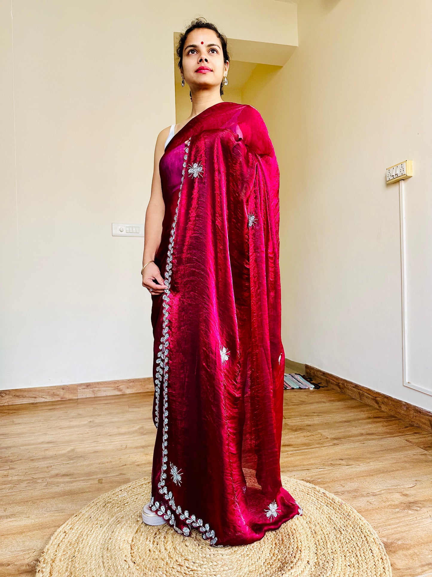 Diva Hand Work Tissue Saree