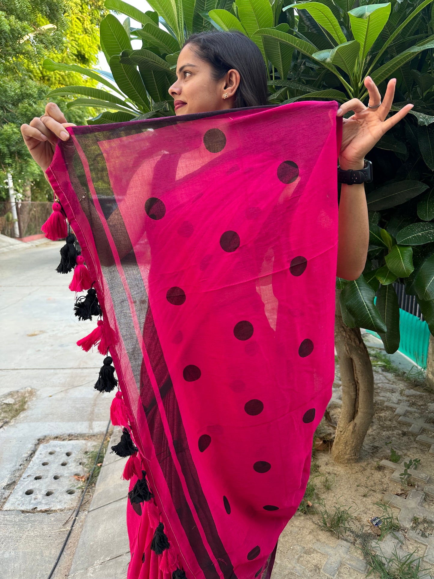Rani Pink Manjari Polka Mul Saree